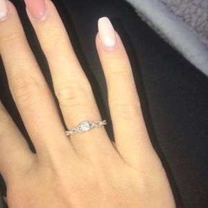 Zales Diamond Promise Ring size 7